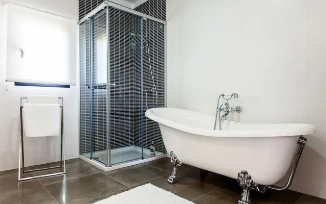Pool House Marineta