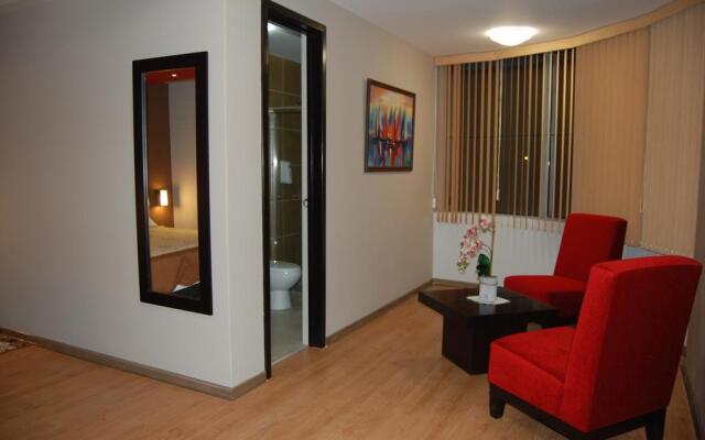 Plaza Sur Hotel & Suites