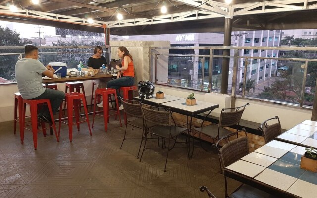 Chiasti Capsule Hostel - Adults Only