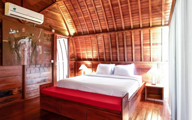 The Lumbung Wood Villa