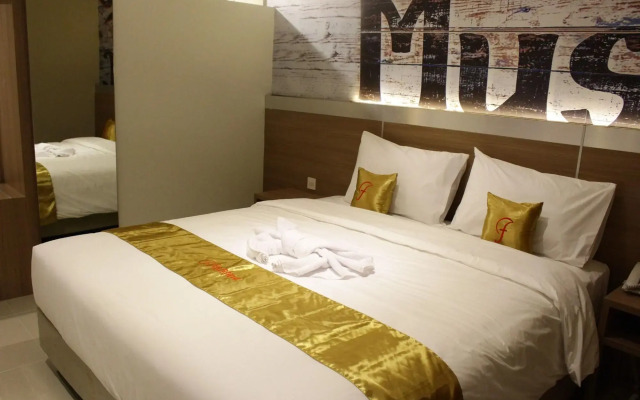 Triizz Hotel Semarang by Royal Singosari (Formerly Faustine Semarang)