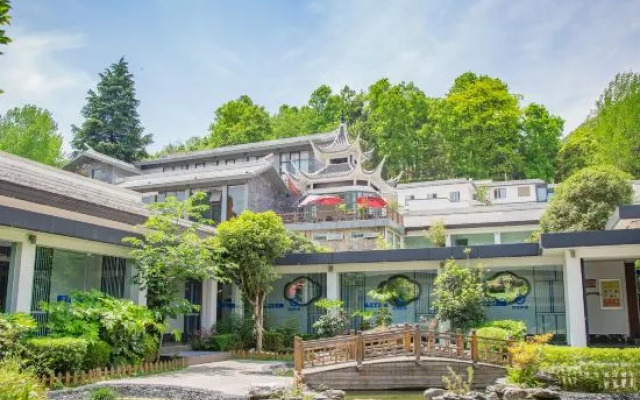 Anshun Dragon Palace Bieyuan