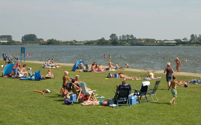 Lovely Home in Noordwijkerhout near Sea Beach