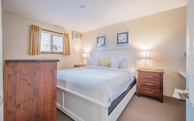 Lake Okanagan Resort