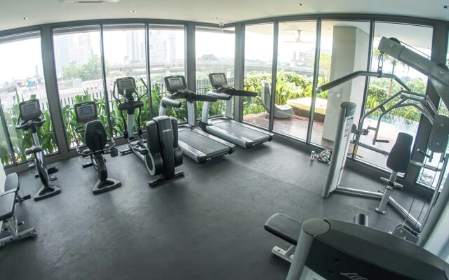 Three28 Tun Razak by Widebed