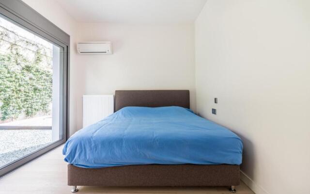 Luxury 3 Bedroom Apartment with garden in Glyfada