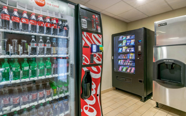 Comfort Inn & Suites Marion I-57