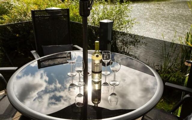 Rosedale Lakeside Lodge