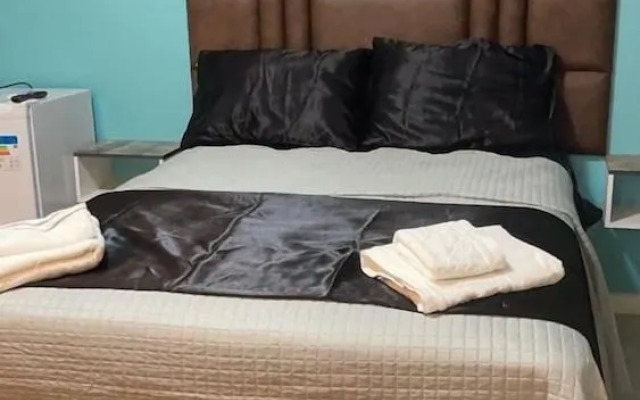 Quarto Com Vista Para O Mar Em Flat Compartilhado