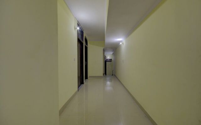 OYO 29270 Kamal Palace