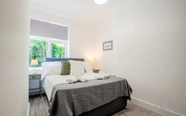 Host Stay Croydon Road Dwelling