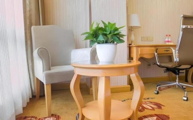 Vienna Hotel Shanghai Hongqiao National Exhibition Cente Sijing Metro Station