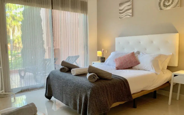 Golf Resort 2Beds Terrace Apartment