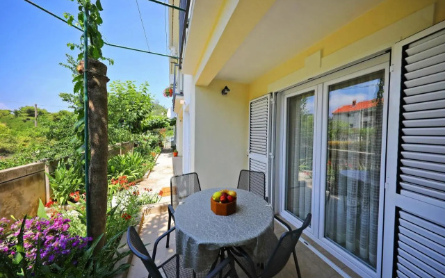Apartment Irela