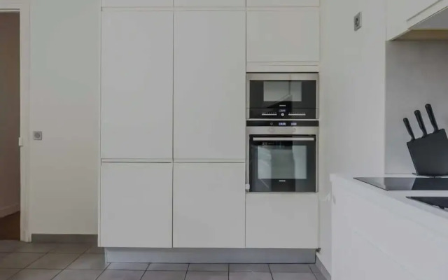 Spacious Apartment - 5br/12p - Chaillot
