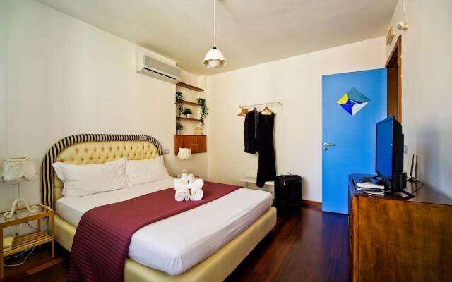 Bed And Travel Apartment Dogana Regia 15
