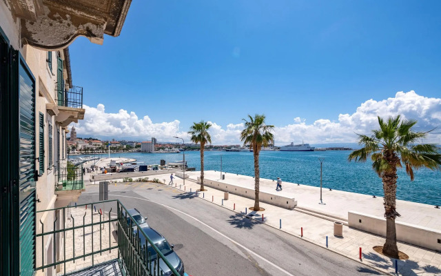 Galeria Valeria Seaside Downtown - MAG Quaint & Elegant Boutique Hotel