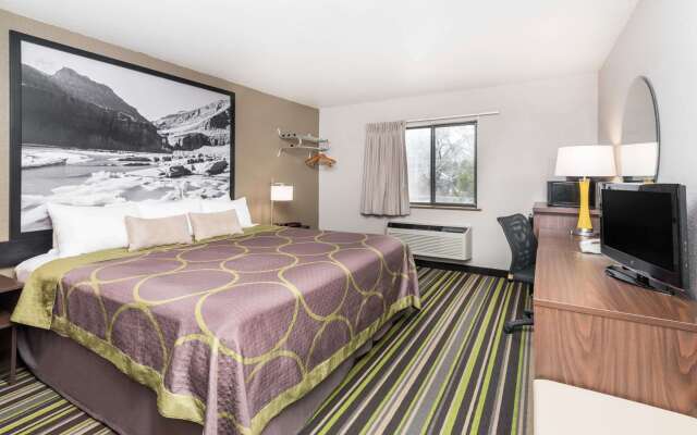 Super 8 by Wyndham Kalispell Glacier National Park