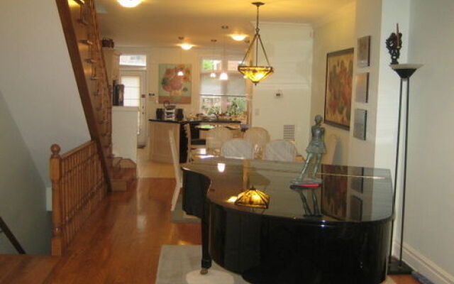 Clinton and Bloor B&B