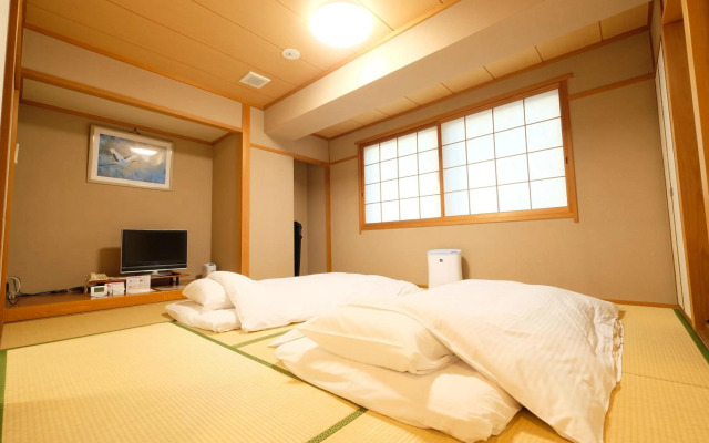 Tennen Onsen Matsuyama New Grand Hotel