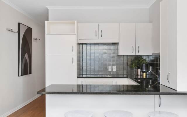 Newly Refurnished Stylish One Bedroom