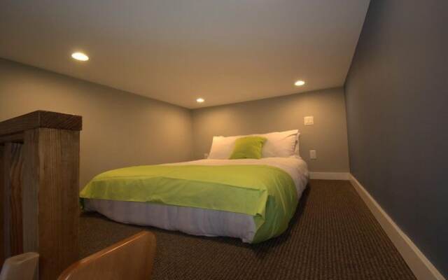 First Avenue Executive Suites