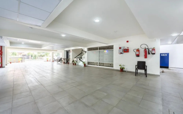 Palm Stay - Studios & Rooms
