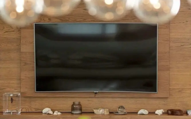 3 Br. Ocean Front PH With Stunning Views