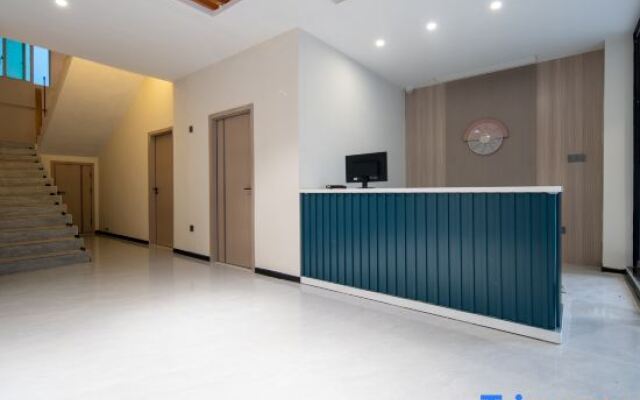 Zhuhai Hengqin Haojing Mercure (Changlong Tourism Resort)
