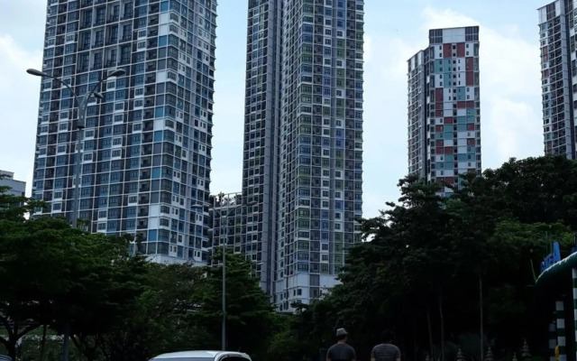 Tini Icity Guesthouse