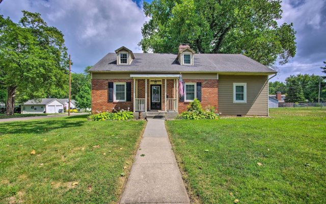 Sedalia Retreat w/ Spacious Yard & Fire Pit!