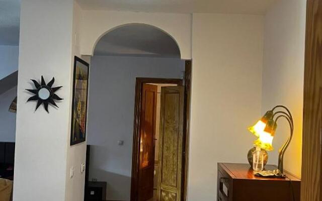Tomillaron House