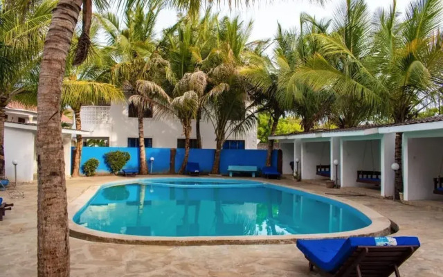 Lux Suites Diani Holiday Villas