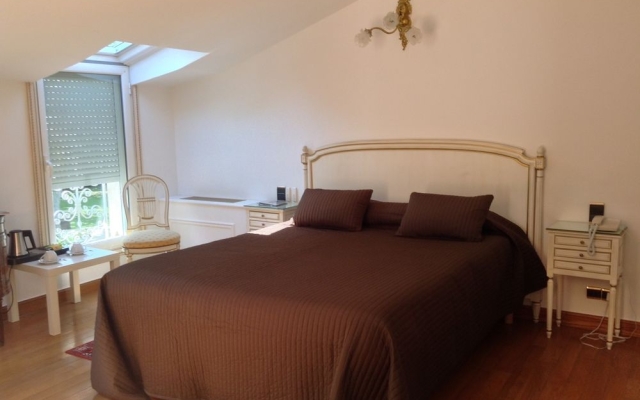 Hostellerie les Frenes