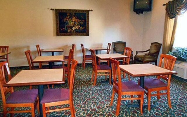 Liberty Inn & Suites