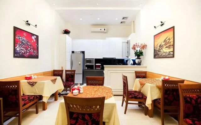 Bay Luxury Chariot Hotel