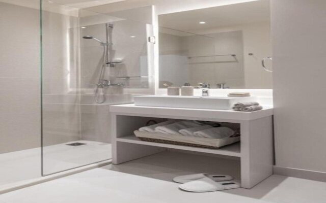 Gallery Suites & Residences, Piraeus