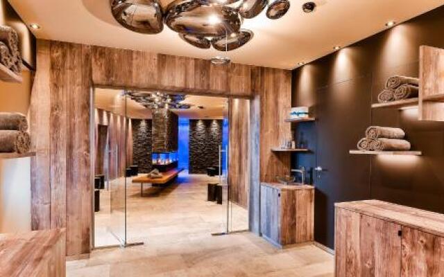 Mountain Spa Residences