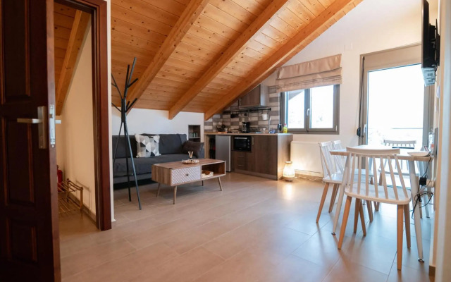 Sofita με θέα τη θάλασσα