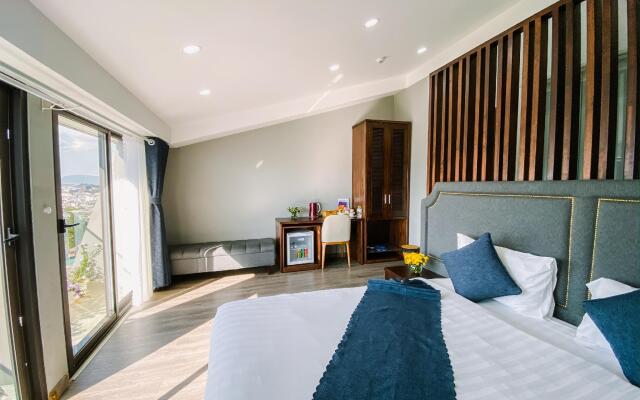 New Century Dalat Hotel