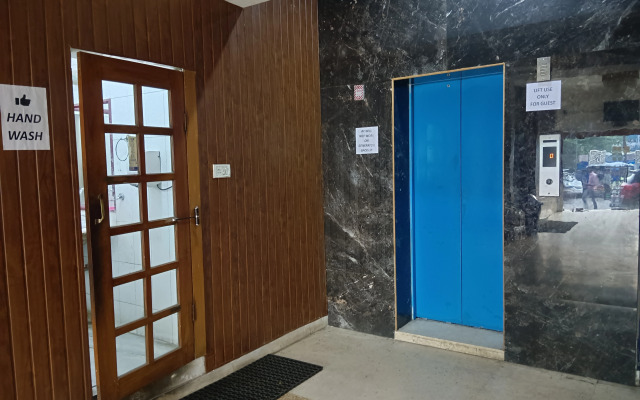 Hotel Ganga Azure