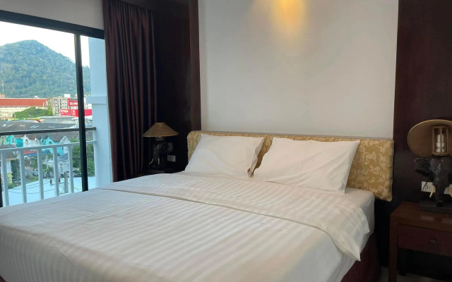 Summer Breeze Hotel