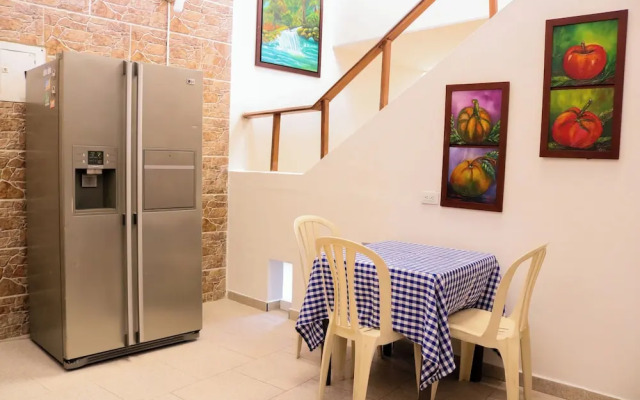 Hostal CaliView Inn