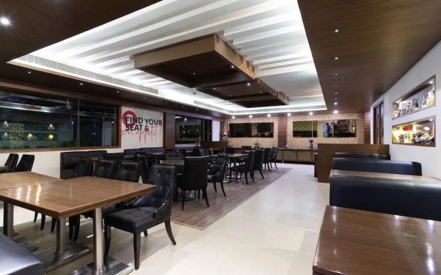 Avalon Hotel by OYO Rooms