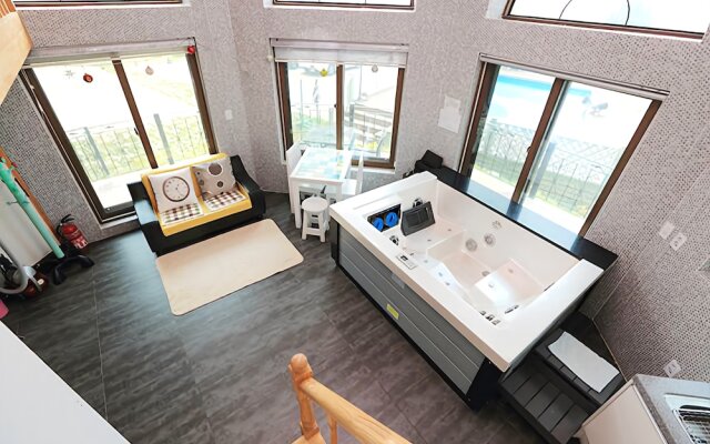 Ganghwa Rulru Ralra Pension