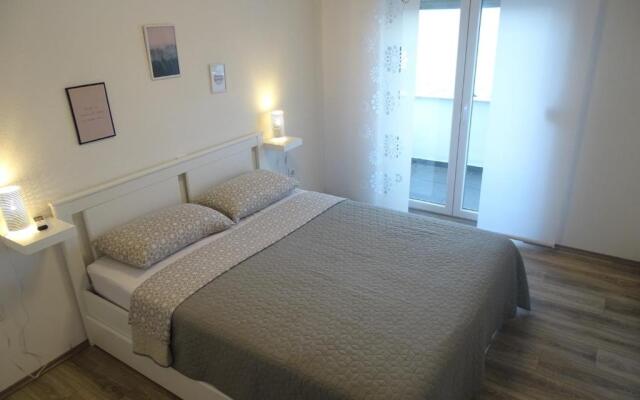 Seaside Villa mit Pool für 12 Personen