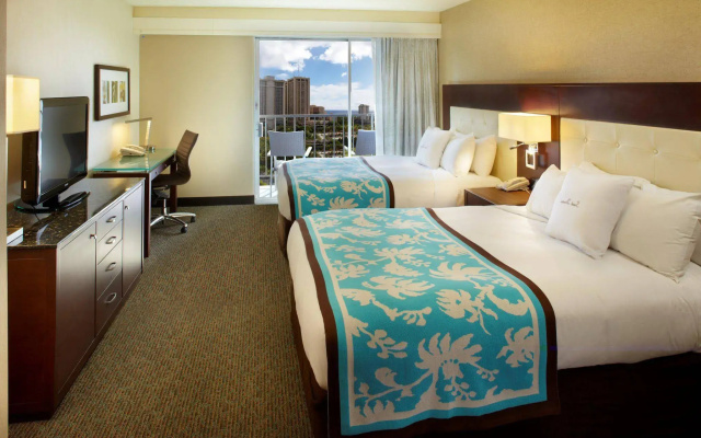 DoubleTree by Hilton Hotel Alana - Waikiki Beach