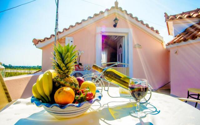 Dimitra Apartments & Studios