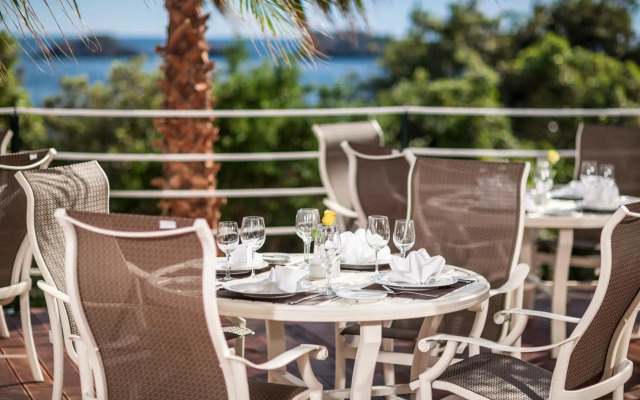 Royal Princess Hotel