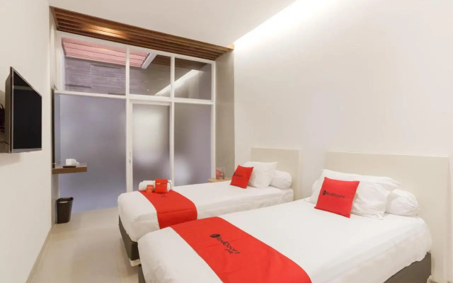 Rumah Colombo by RedDoorz